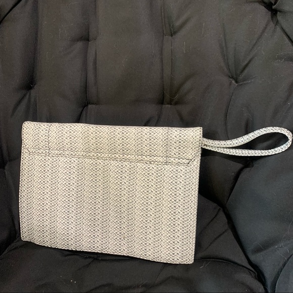 Handbag - Picture 3 of 6